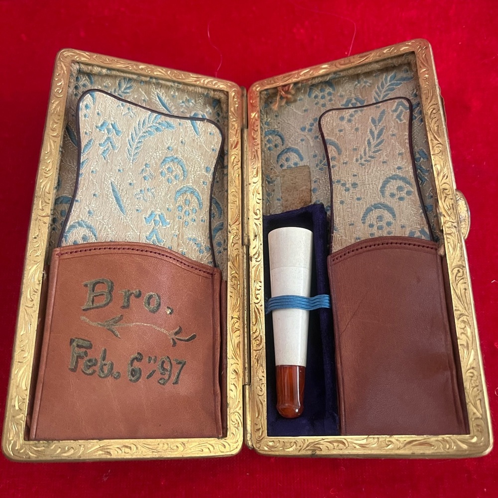 Cigarette case vintage